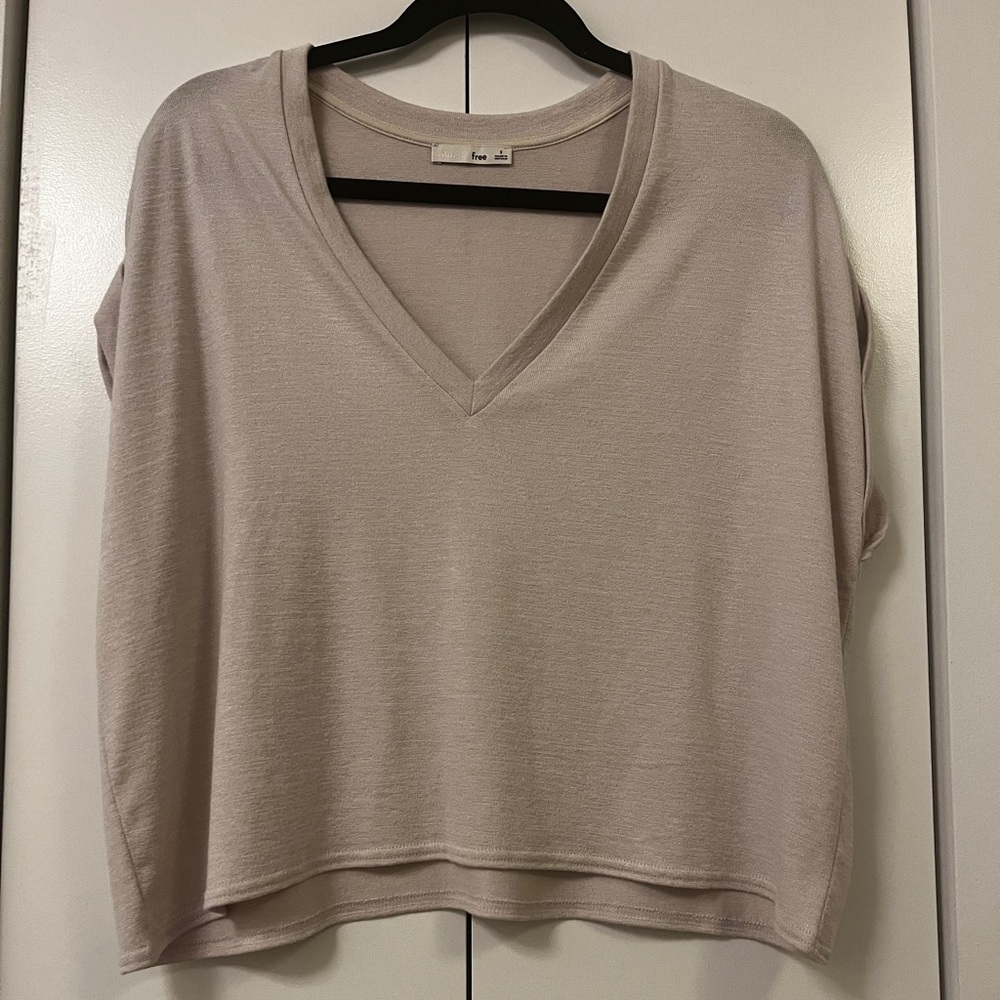 Wilfred Free Women's V-Neck Short Sleeve Top